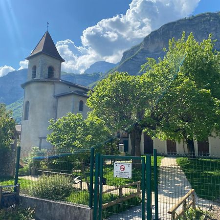 Maison De Village Au Pied De La Montagne Lumbin 外观 照片