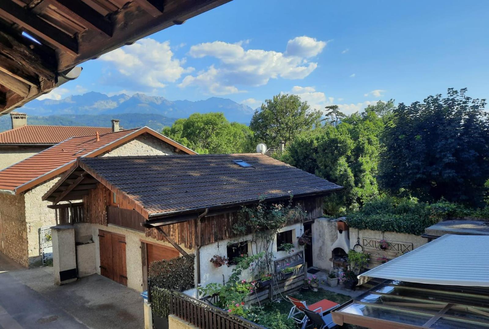 Maison De Village Au Pied De La Montagne Lumbin 外观 照片