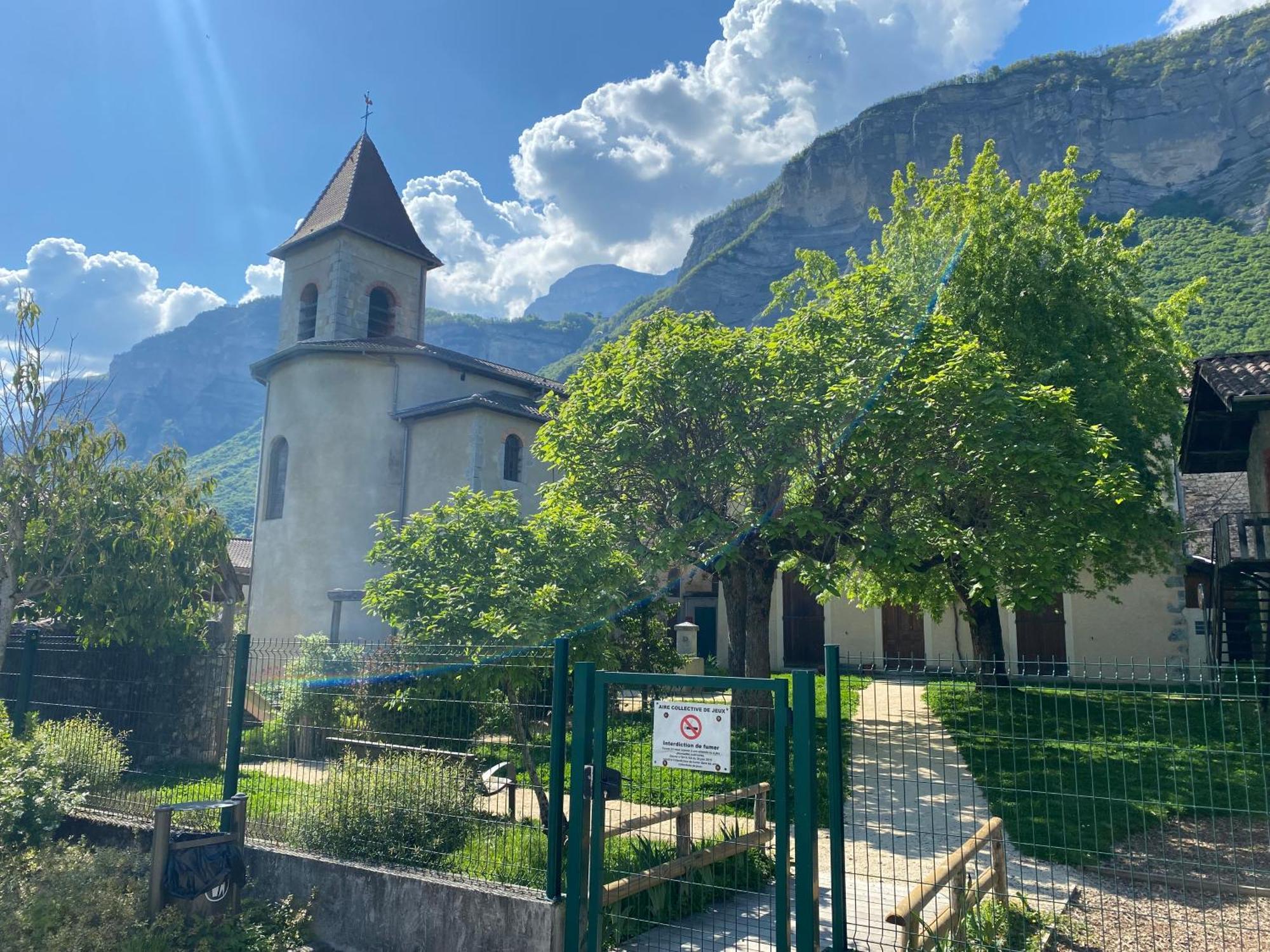 Maison De Village Au Pied De La Montagne Lumbin 外观 照片